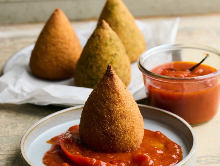 Pięknie podane danie arancini