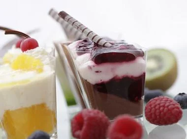 WINIARY KISIEL O SMAKU ŻURAWINOWYM Z WITAMINĄ C 1,3 KG
