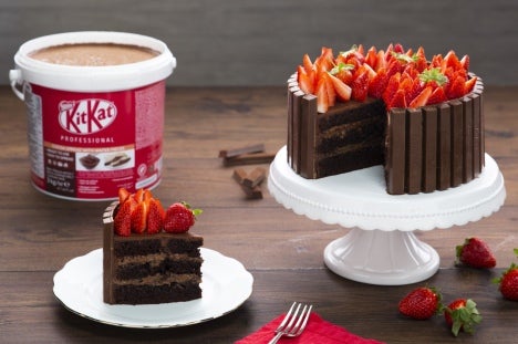 Tort made with KITKAT®