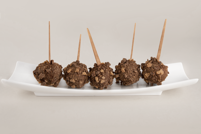 Lollipops made with KITKAT®