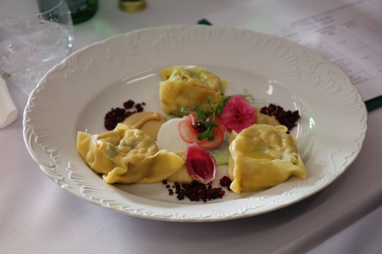 Ravioli z wegańskim tuńczykiem