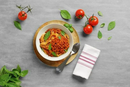 WEGAŃSKA PASTA BOLOGNESE