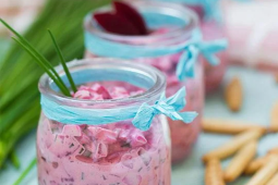 Dip z buraka – ”chłodnik”