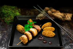 Kasza jęczmienna z sosem BBQ