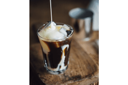 Kawa mrożona na skondensowanym mleku