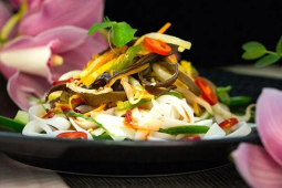 Wegetariański CHOW MEIN